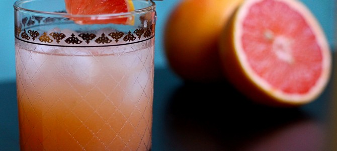 Retro Recipes: Grapefruit Greyhound Cocktail